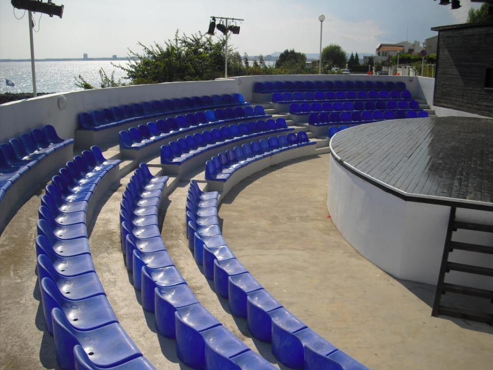 Showbühne Hotel Sineva Beach