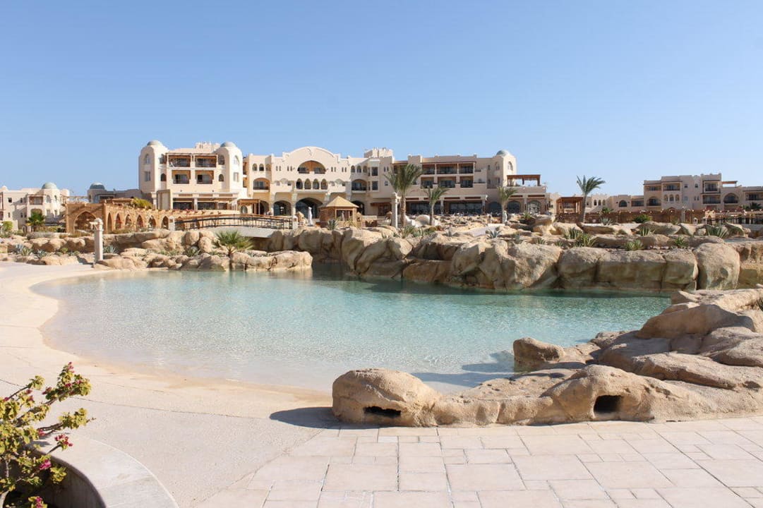 Lazy River - flacher Zugang  Hotel Kempinski Soma Bay