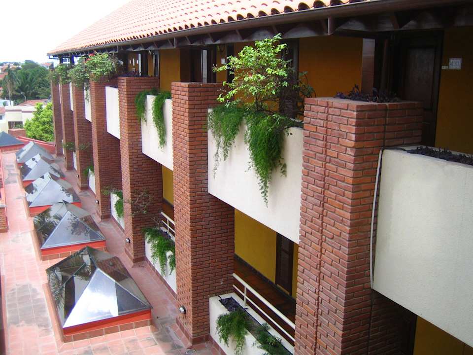 Gänge zu den Zimmern Hotel Camino Real