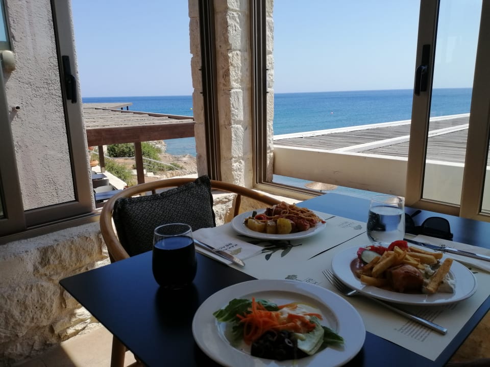 Gastro Kakkos Beach Hotel