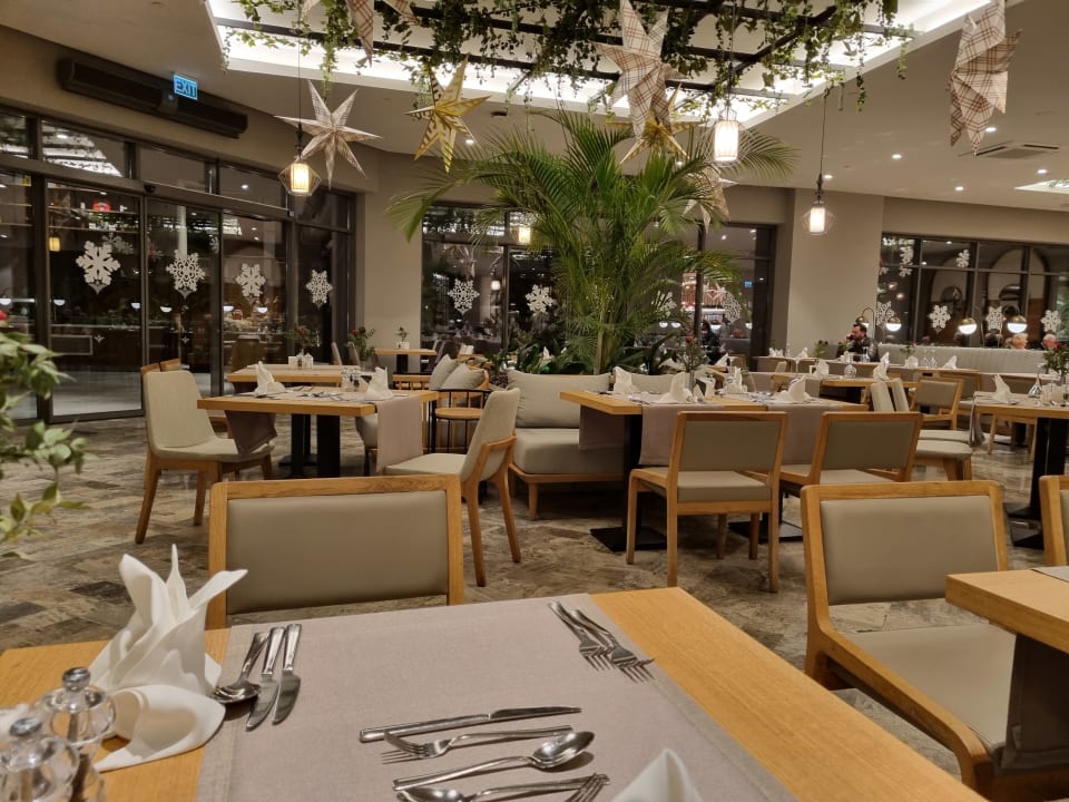 Gastro Hotel Miramare Beach