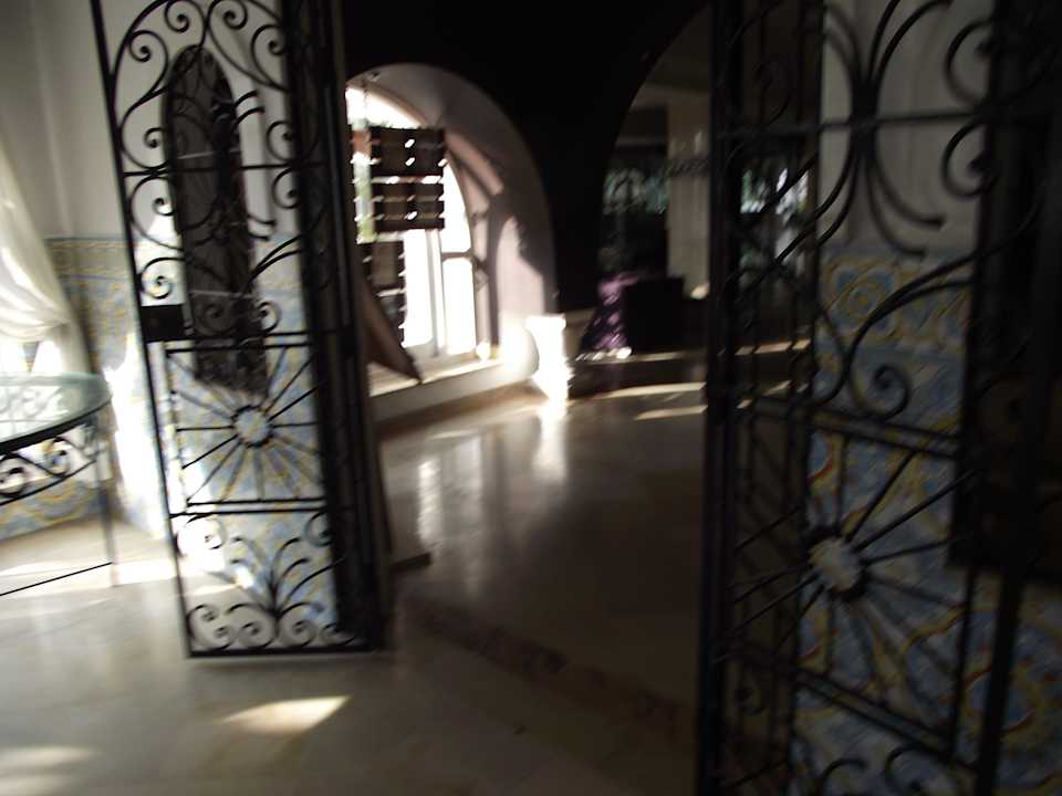 Ausgang zur Lobby Alassio Hotel and Thalasso