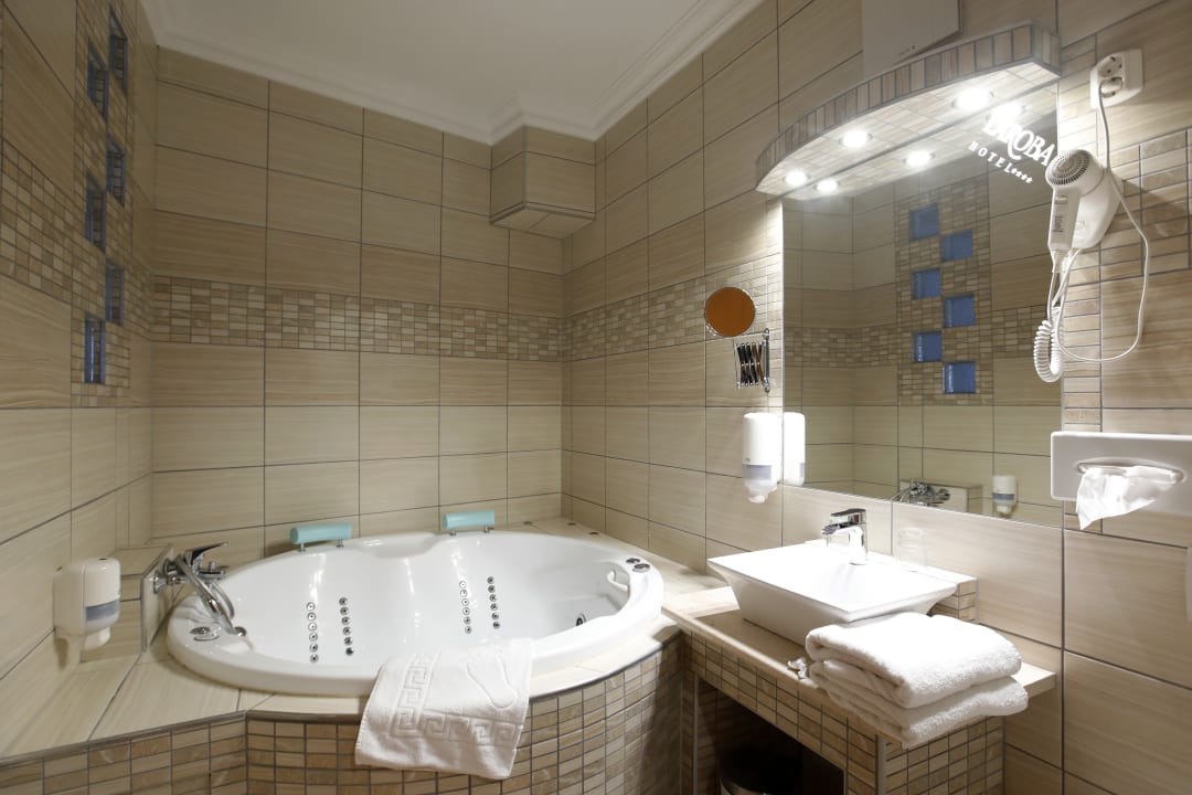 Zimmer Hotel Laroba