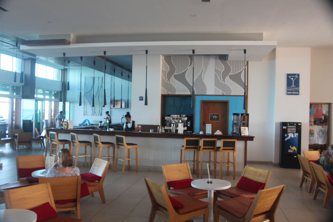 Lobbybar Playa Vista Azul