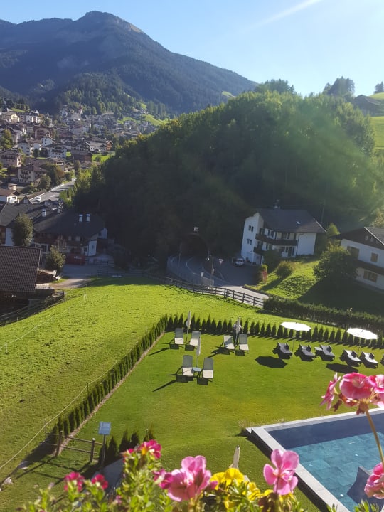 Ausblick Alpin & Vital Hotel La Perla