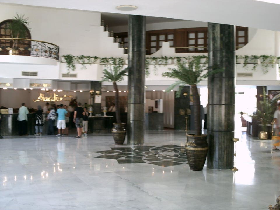 Lobby mit Rezeption Aladdin Beach Resort
