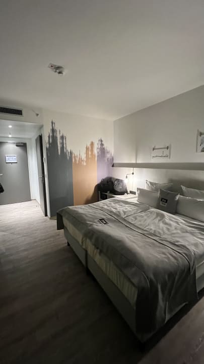 Zimmer Holiday Inn - the niu, Tab Dusseldorf Main Station