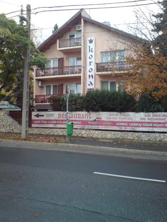 Front von Haus 1 Hotel Korona Pension
