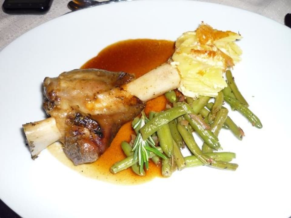 Lammhaxe  Hotel Leitner