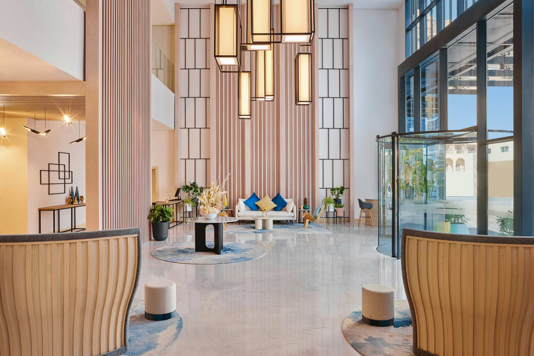 Lobby voco Dubai The Palm by IHG