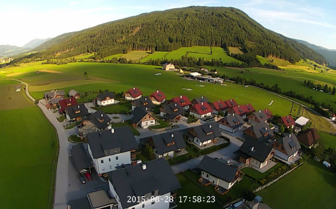 Flugplatz  Hotel Karla