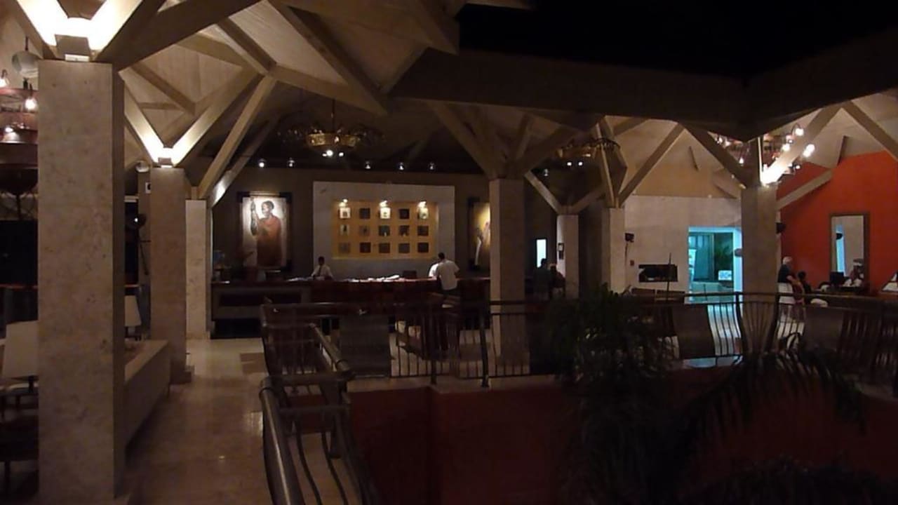 Lobby Abends Iberostar Selection Praia do Forte