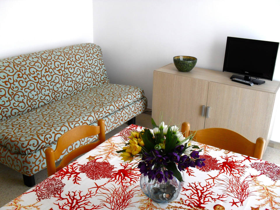 Soggiorno appartamento B6 Hotel Perla Marina
