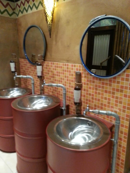 Toilette in der Lobby Hotel Matamba - Phantasialand Erlebnishotel