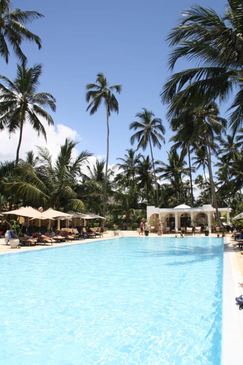 Pool TUI Blue Bahari Zanzibar