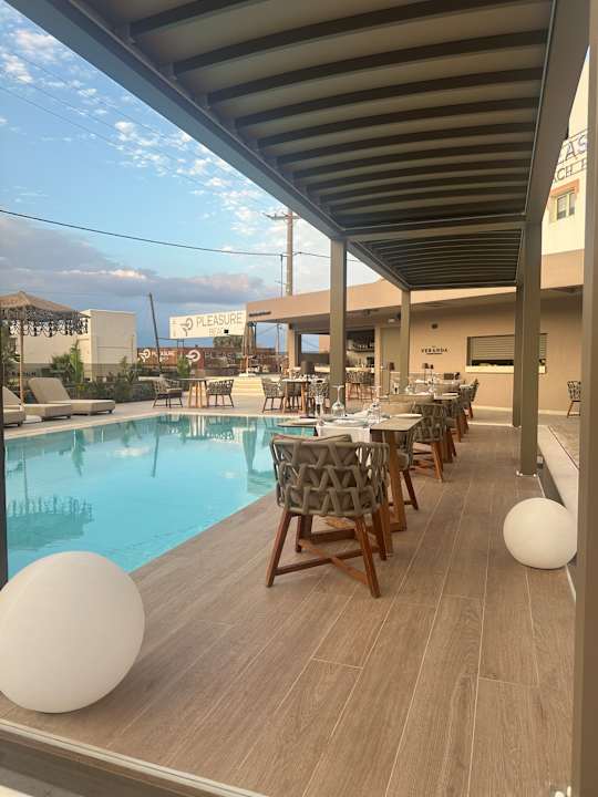 Pool High Beach Resort