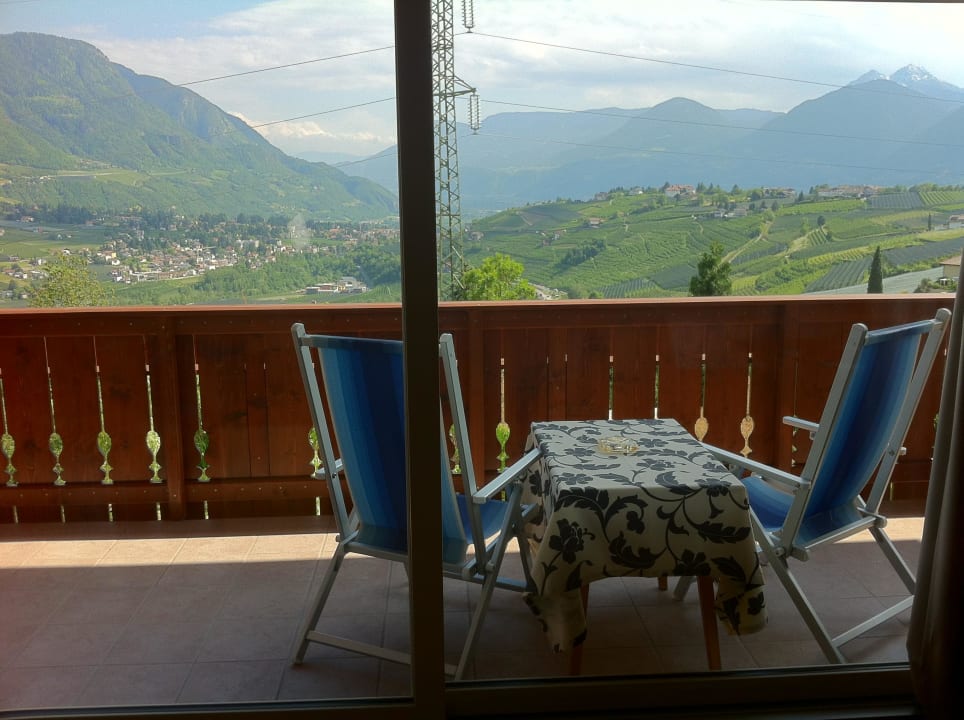 Aus dem Zimmer in Richtung Meran Feel Good Resort Johannis