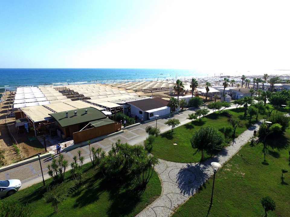 Strand Side Royal Paradise Hotel