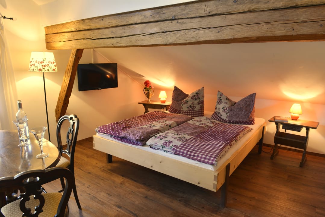 Zimmer Hofatelier Menacher - Appartements