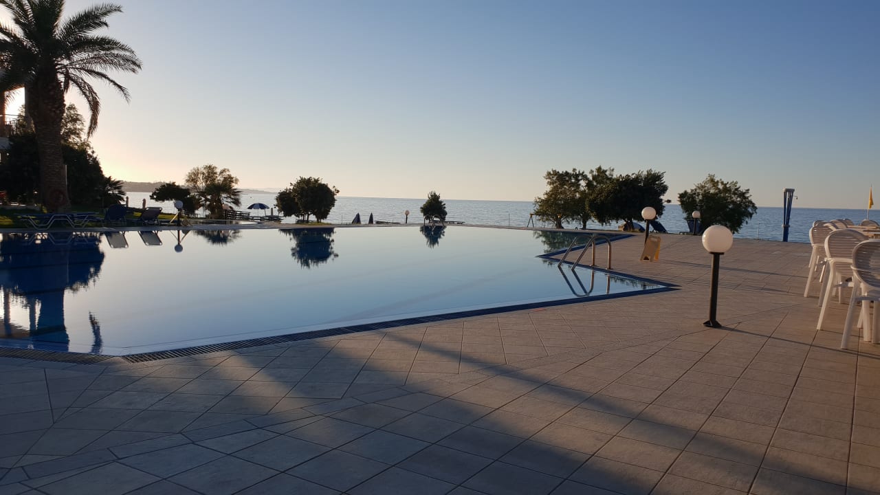 Pool Hotel Ariadne Beach