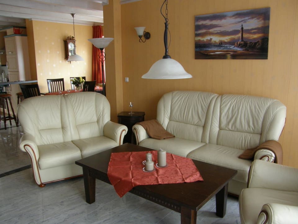 Der offene Wohnbereich im Ferienhaus S24 Hafendorf Rheinsberg Ferienhaus Merker S24