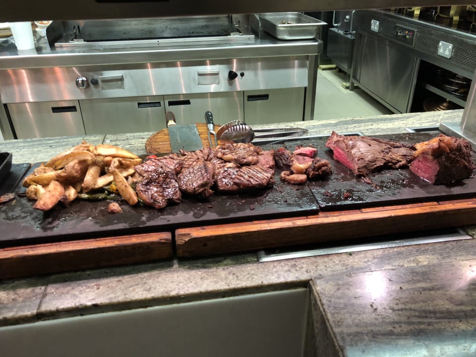 Gastro Le Meridien Mina Seyahi Beach Resort & Waterpark