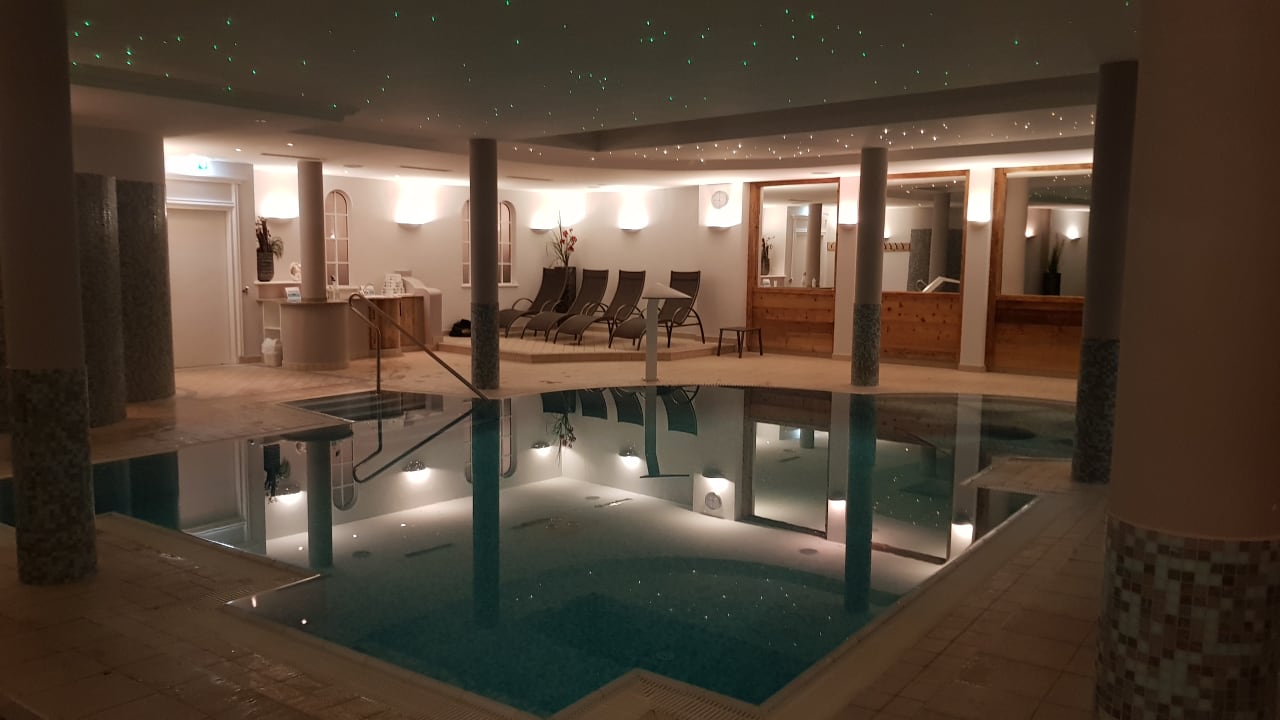 Pool Wohlfühlhotel Schiestl