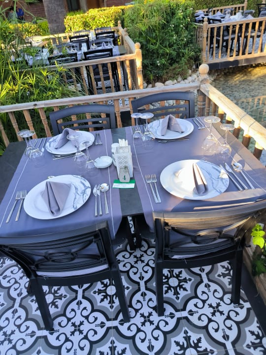 Gastro Can Garden Beach