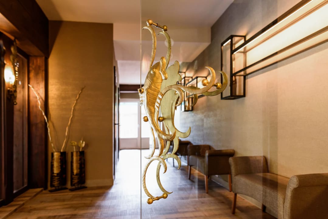 Pool AKZENT Waldhotel Rheingau