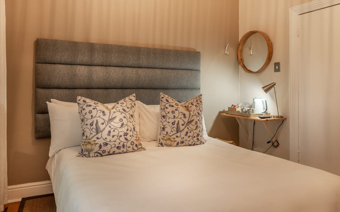 Zimmer Antrim Villa by Antrim Collection