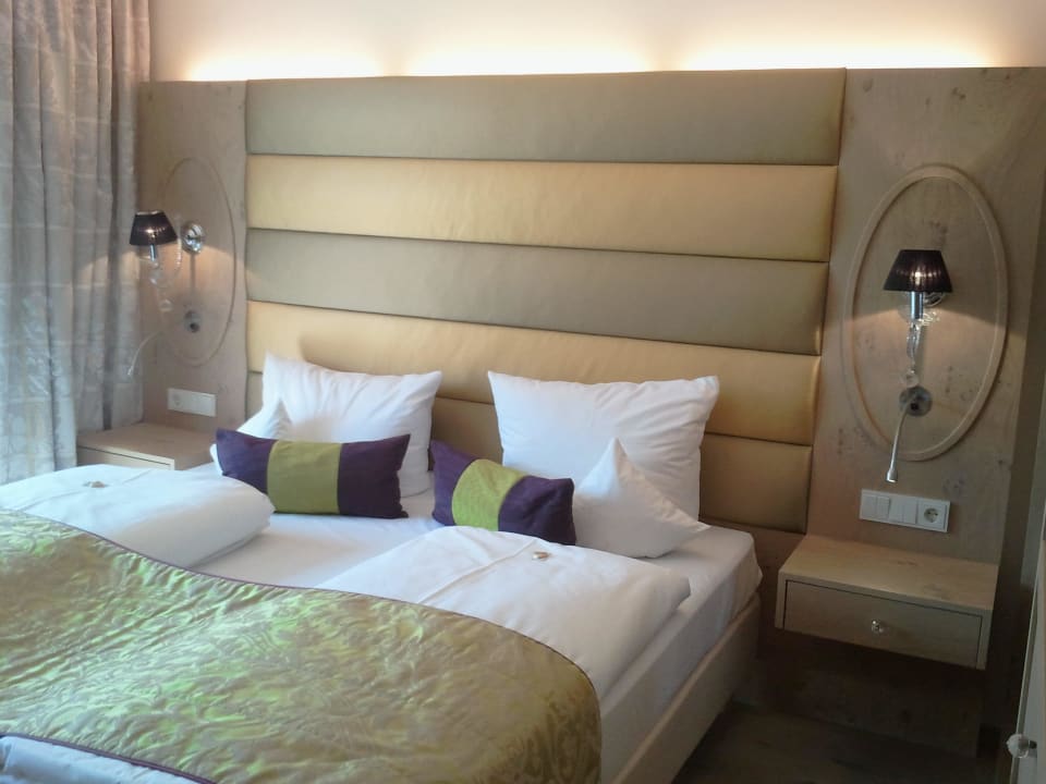 Bett Deluxe Zimmer Hotel Das Rübezahl