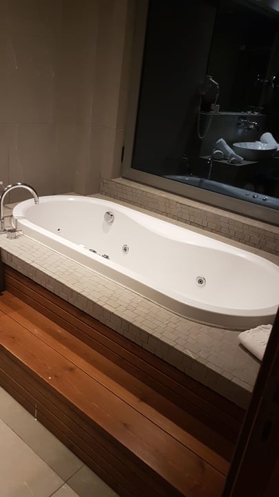 Zimmer The Ixian Grand & All Suites