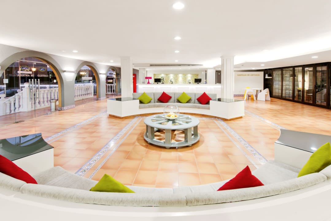 Lobby Elba Castillo San Jorge & Antigua Suite Hotel