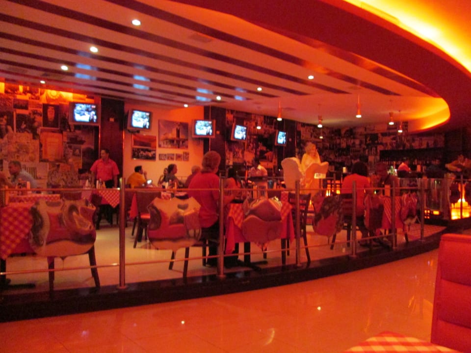 Restaurant Route 66 Ocean Blue & Sand