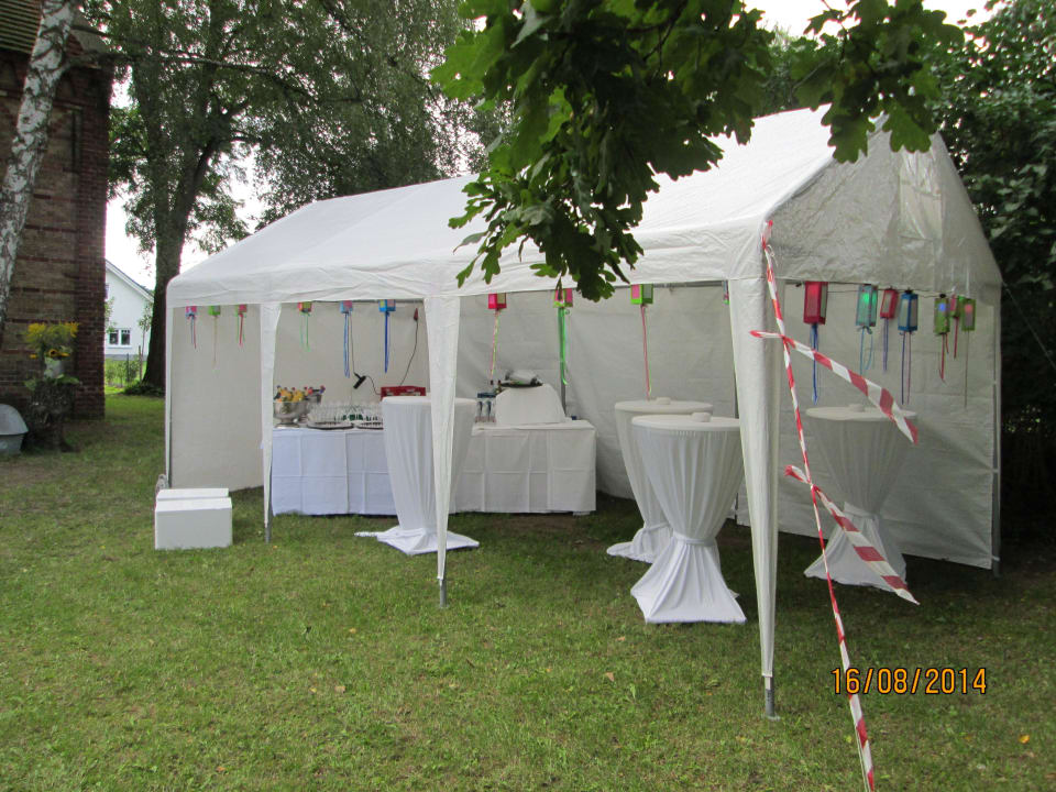 Im Garten  The Lakeside Burghotel zu Strausberg