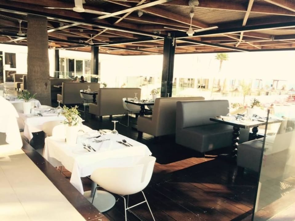 Restaurant Napa Mermaid Hotel & Suites