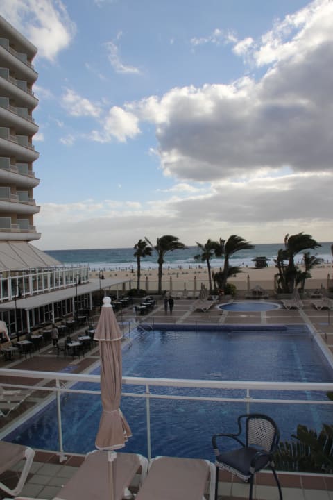 Blick von der Sonnenterrasse Hotel Riu Oliva Beach - Hotel