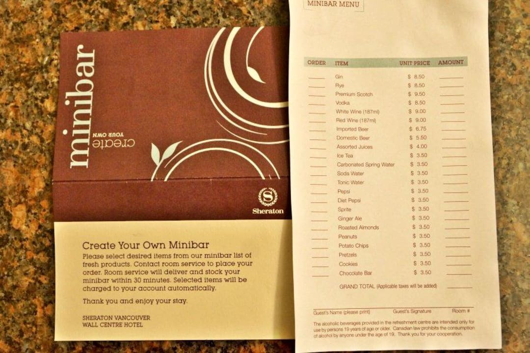Minibar Hotel Sheraton Vancouver Wall Center