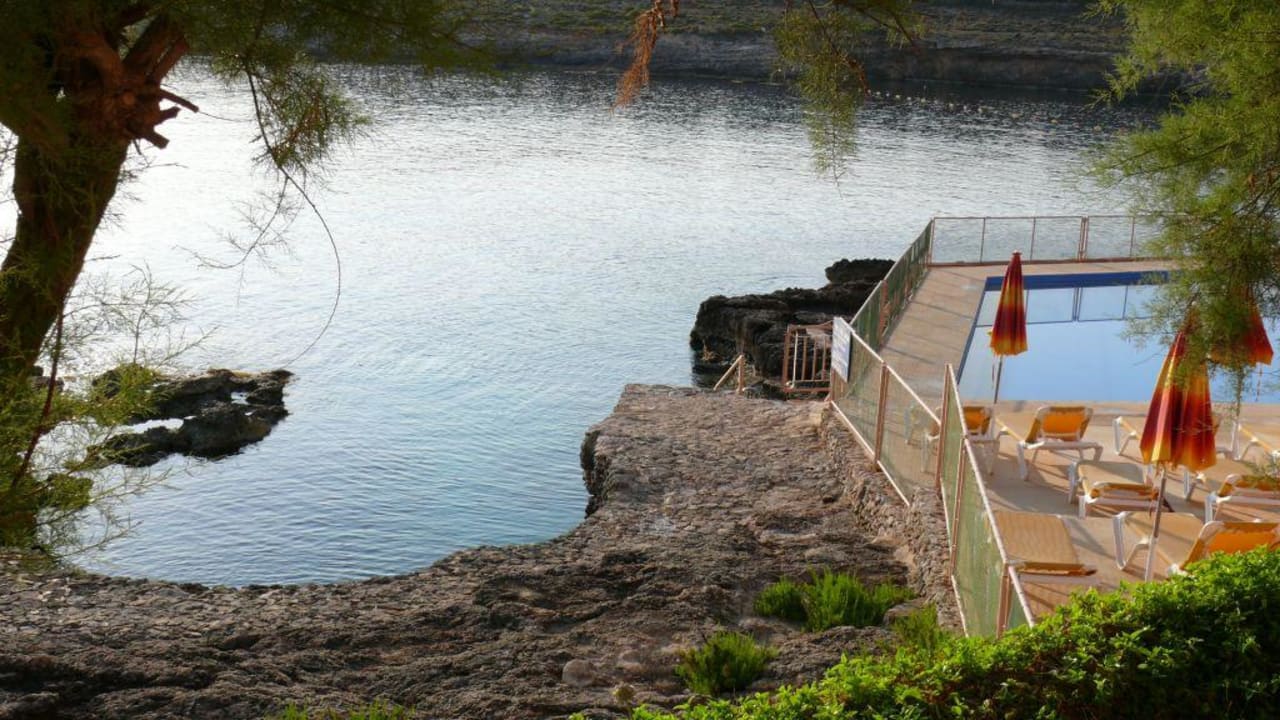 Einstieg ins Meer Comino Hotel & Bungalows