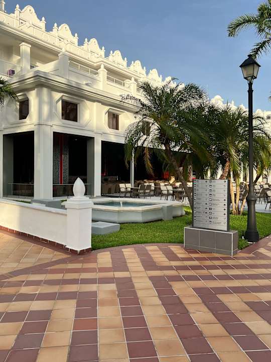 Außenansicht Hotel Riu Palace Riviera Maya