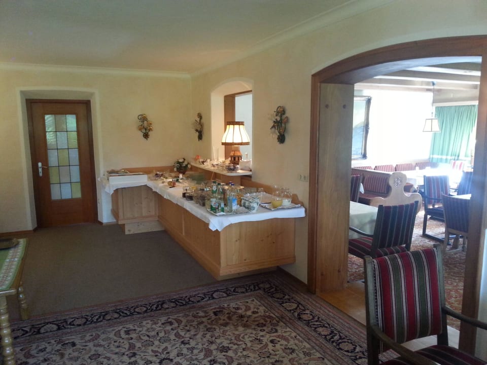 Teil des Frühstücksbüffets Hotel Reuther Garni