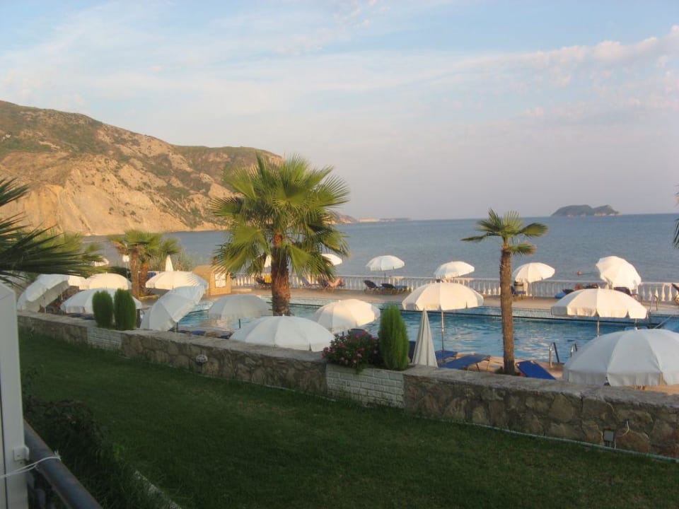 Widok z balkonu Hotel Crystal Beach