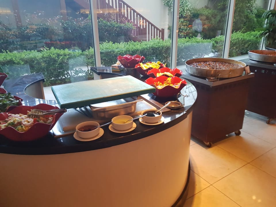 Gastro Well Palace Side