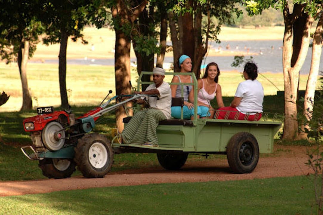 Outdoor activities Hotel Amaya Lake