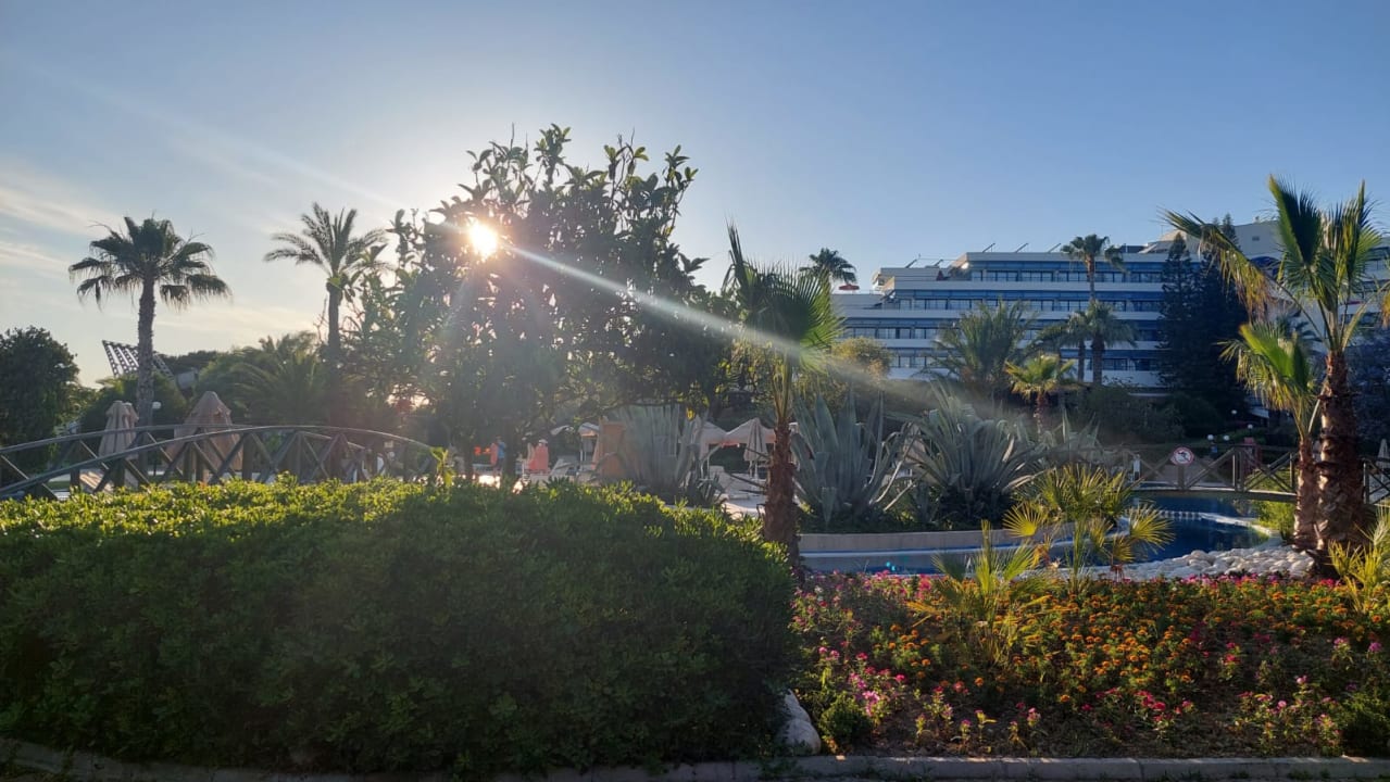 Gartenanlage Sunrise Resort Hotel