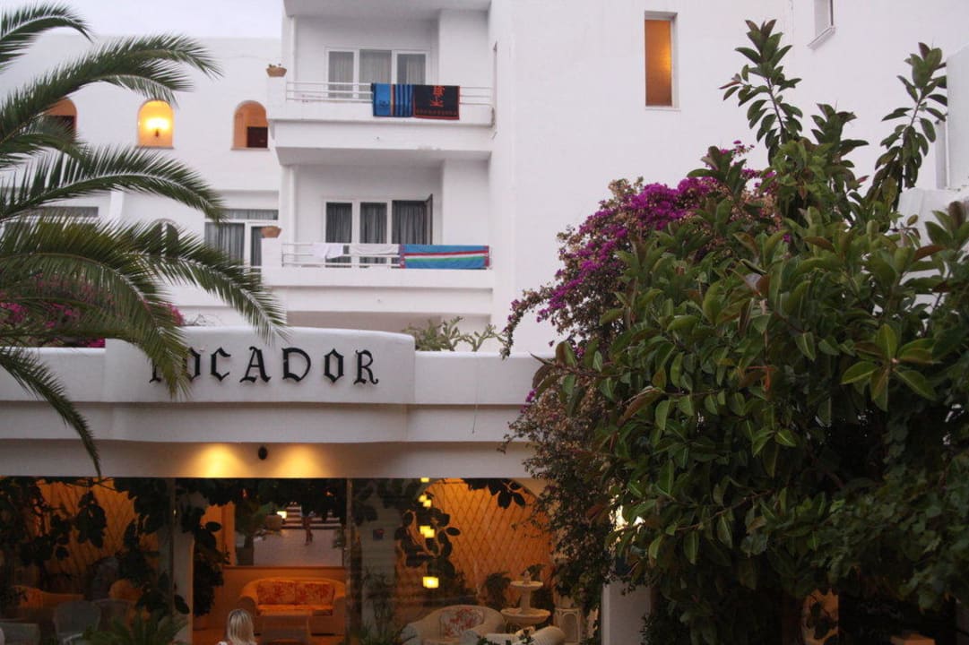 Hoteleingang Grupotel Rocador