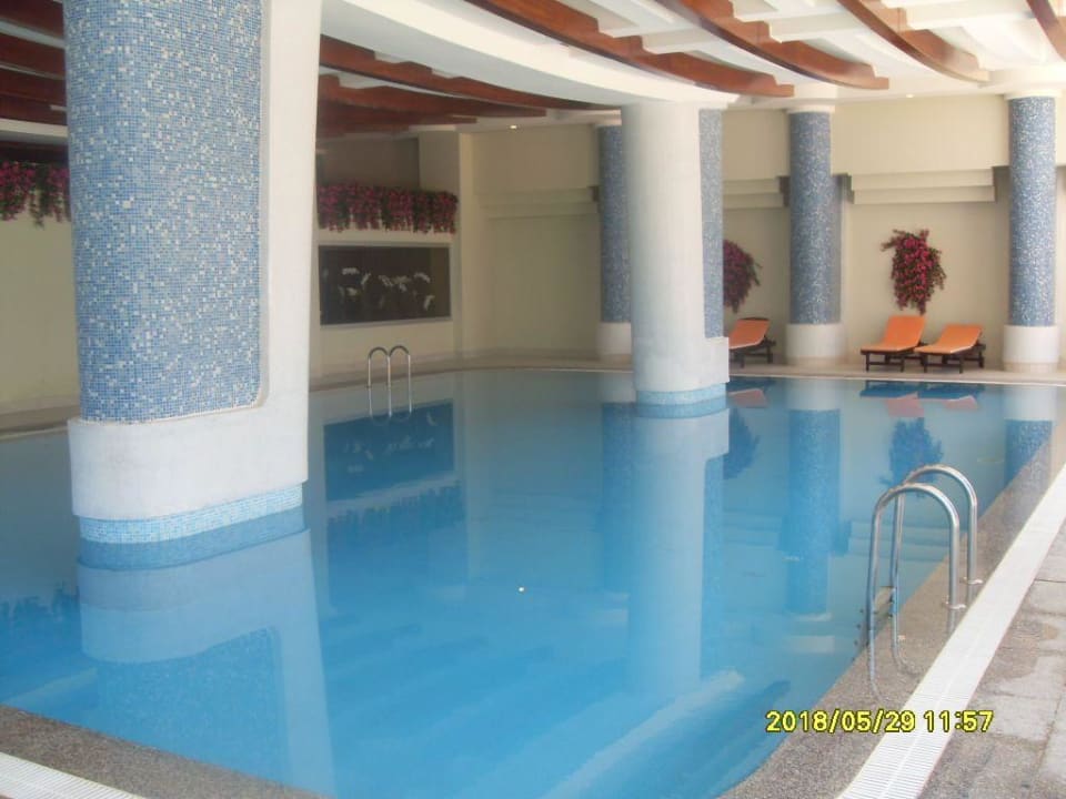 Hallenbad VONRESORT Golden Coast