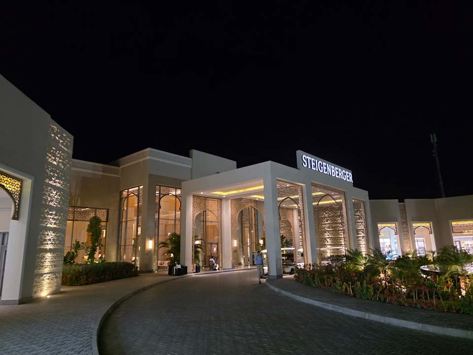 Außenansicht Steigenberger Resort Ras Soma