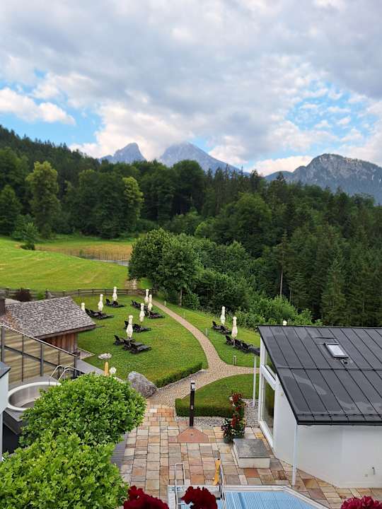 Ausblick Alm- & Wellnesshotel Alpenhof