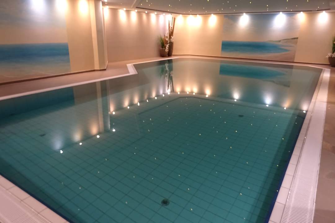 Pool Maritim Hotel Würzburg